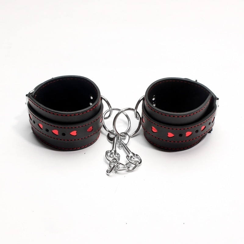 Leather-Metail-Heart-Sex-Handcuffs-Ankle-Cuffs-and-Collar-Slave-Bdsm-Bondage-Set-Sex-Toys-for-2